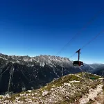 Le Nid De L'aiguille - Au Pied De L'aiguille Du Midi Σαμονί