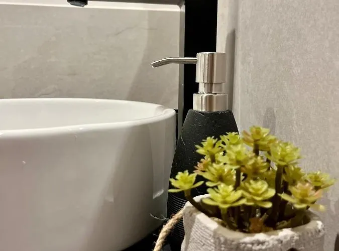 Le Nid De L'aiguille - Au Pied De L'aiguille Du Midi * Chamonix