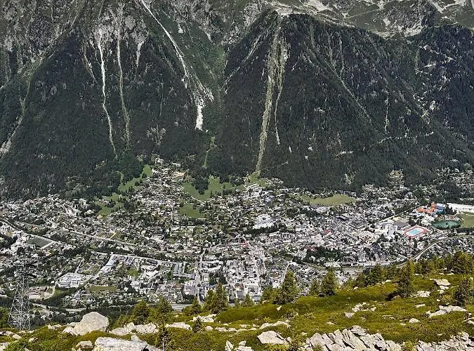Le Nid De L'aiguille - Au Pied De L'aiguille Du Midi Apartment *
