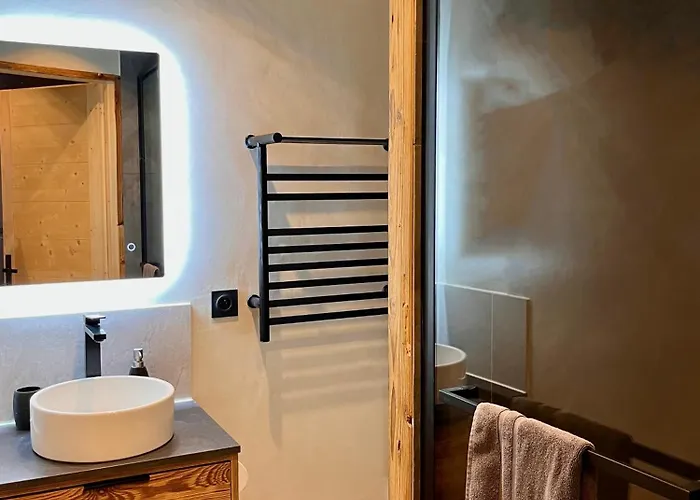 Le Nid De L'aiguille - Au Pied De L'aiguille Du Midi Apartmán *