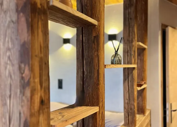 Le Nid De L'aiguille - Au Pied De L'aiguille Du Midi *